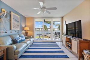 Isla Del Sol 9 222 2BD 2BA Amazing View