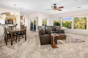 Luxury 3 Bedroom Office Den Condo Fountain Hills - Rio Verde