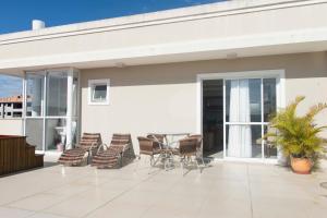 Cobertura no Centrinho dos Ingleses com Jacuzzi Privativa ING-010-1303