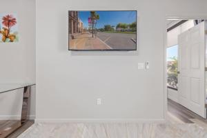 New 2 Bed 2 Bath On The Avenue