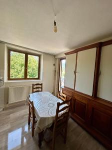 100metres du château au 116 Rue de la République vizille