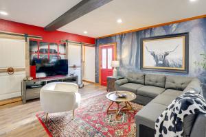 Outdoor Oasis Grove Cabin Near Grand Lake