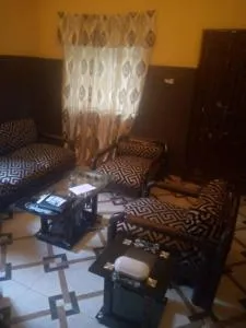 Toyo Guest House - Ile Oluji