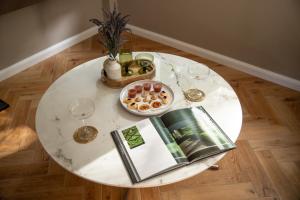 Villas Villa Trianon Gite 5 etoiles avec spa prive foret Villandry : photos des chambres