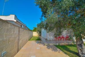 Villa Mina con Jacuzzi nel Boomerang Village a Torre Colimena