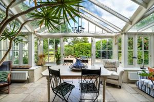 Secluded riverside farmhouse close to Center Parcs