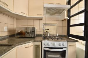 Conforto 2 quadras da Praia em Canasvieiras N539