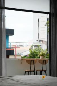 Sunflowerhome-Balcony-District1-BenThanh Market