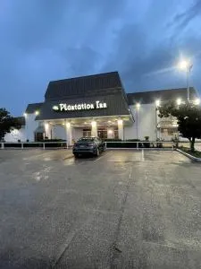 Plantation Inn - Lockport