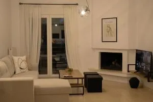 La Femme Apartment - Makrikhórion