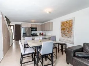 3 Bedroom Oceanfront BeachHouse - Aguacate