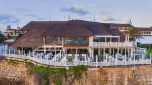 Sea Cliff Hotel