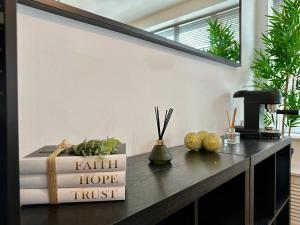 2br City Side Apartment