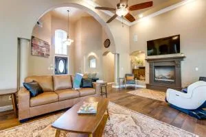 Clovis Retreat with Patio and Yard about 3 Mi to Old Town! - Fowler