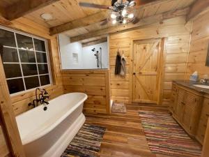 The Cabin at Crockett Creek
