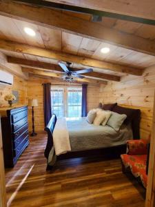 The Cabin at Crockett Creek