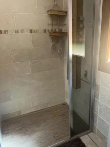 Appartement spacieux à LArgentière-la-Bessée, terrasse et jardin
