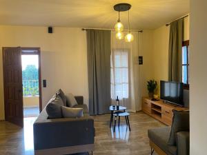 Alexandras Boutique House