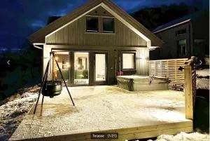 Fjellhytte med ski inn-ut - Åmotsdal