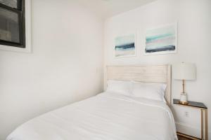 69-2B Prime Lower East East BRAND NEW 1br Apt