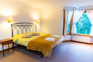 Amazing 4 Bedroom Chalet Villa Traful VT1 by Apartments Bariloche