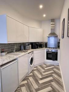 Montague Apartment-Spacious, Central & Free Parking