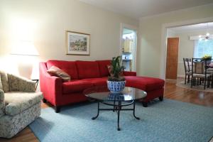 Duke Forest Gem! 3BR, sleeps 7