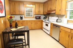 Duke Forest Gem! 3BR, sleeps 7