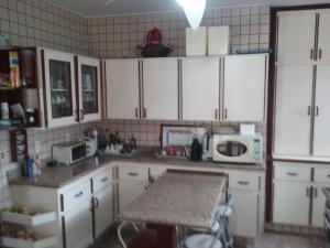 Chácara Linda e Aconchegante com 300mega Internet, Quadra Beach Tennis e Mesa de Sinuca