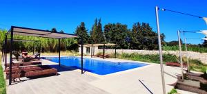 Appartements Chambre cosy avec terrasse sur la colline boisee, parking prive, jardin, calme, climatisation, 10 mn pont du Gard num7 : photos des chambres