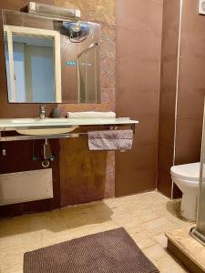 Apparemment 1 chambre salon à coté de la gare guéliz 16