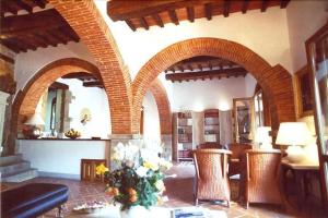 Borgo San Pietro in Polvano