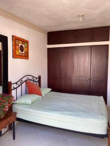 Colonial zone great location private room