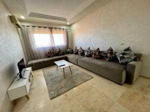 Appartement 2 chambres salon à coté de la gare centre de guéliz 21