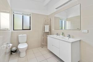 Sabia Beach House 2.0 - Beachfront - Sleeps 6