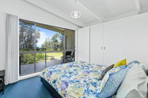 Sabia Beach House Vincentia - Family Fun - Beachfront