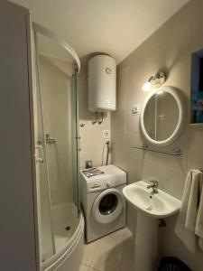 Apartments by the sea Cove Donja Kruscica - Donja Krusica, Solta - 15636