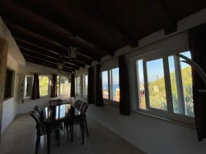 Apartments by the sea Cove Donja Kruscica - Donja Krusica, Solta - 15636