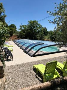 Kinsman sur Moment-Ardèche-com