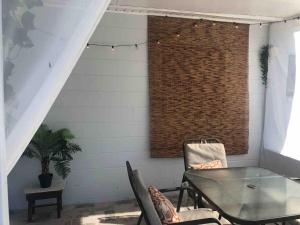 Charming And Cosy, Newly Remodeled St Petersburg