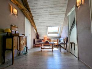 B&B / Chambres d'hotes Suite Familiale Privatisee avec Petit Dejeuner, Salon et Chambres au 1er Etage - FR-1-591-396 : photos des chambres