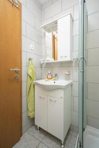 Apartments by the sea Tribanj Sibuljina, Paklenica - 17818