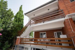 Apartments by the sea Starigrad, Paklenica - 6580 