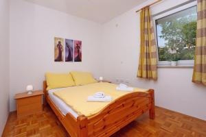 Apartments with parking spaces Kostrena, Rijeka - 23422