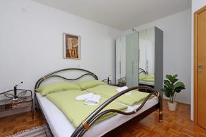 Apartments with parking space Kostrena, Rijeka - 23422