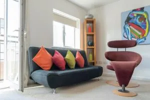 2 Bed Charming Duplex - 基德灵顿