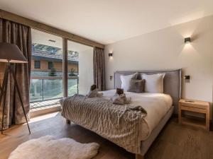 Appartement chaleureux 4 pers, Courchevel Centre, à 2 pas des pistes, parking, SPA inclus - FR-1-631-204