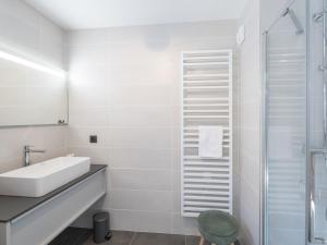 Duplex neuf avec balcon, cheminée, proche des pistes à lAlpe dHuez - FR-1-645-73