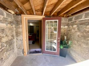 Cobourg Country Home - 10 Minutes From Cobourg Beach!