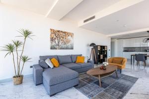 Beautiful Bright Deluxe 1BD Condo PoolViews! #311